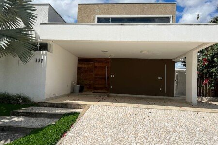 Casa 4 quartos, com piscina