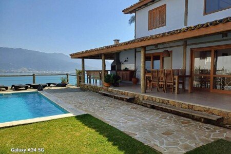 Casa 1 quarto, com piscina