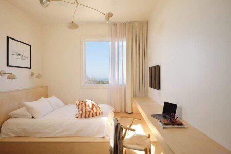 Hotel with air conditioning