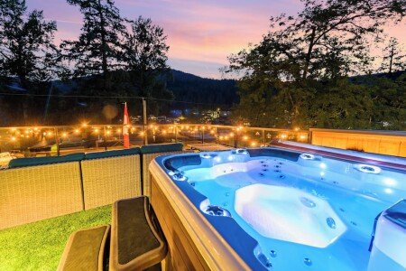 House 5 bedrooms, with jacuzzi