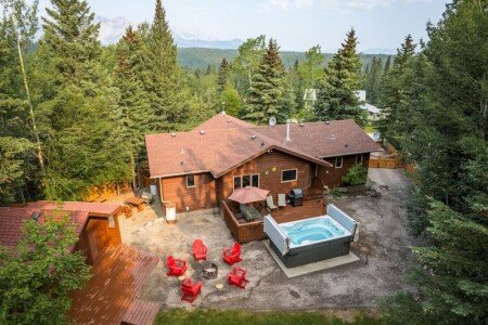 House 4 bedrooms, with jacuzzi