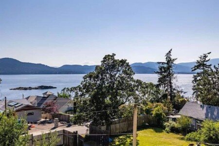 Apartment 2 bedrooms, with fireplace