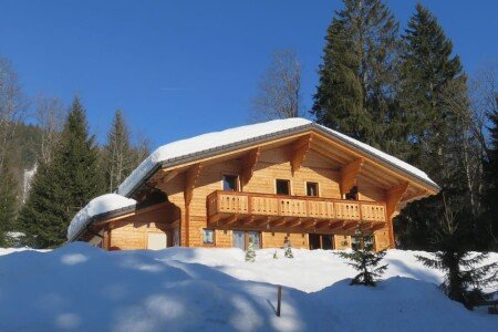 Chalet tout confort, 5 chambres, avec jacuzzi