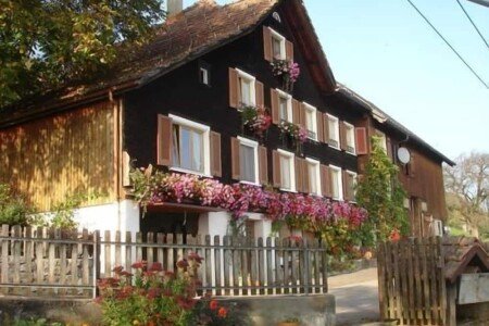 Bed and breakfast 3 camere, con giardino