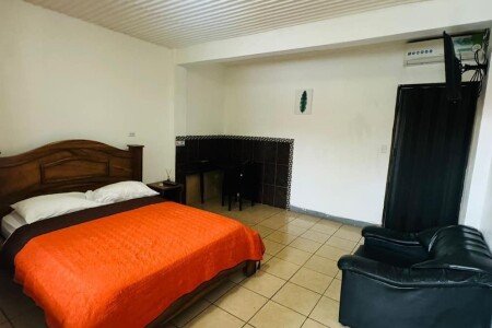 Hôtel design, avec climatisation