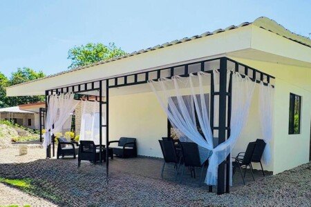 Casa 2 habitaciones, con piscina