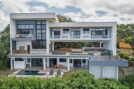 Villa 4 habitaciones, con piscina