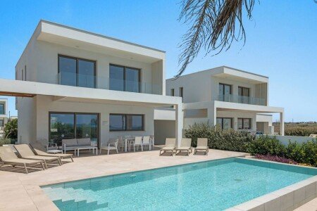 Bed and breakfast 3 bedrooms, with pool