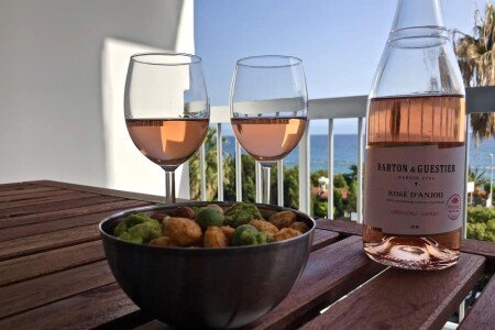 Apartment 3 bedrooms, with garden