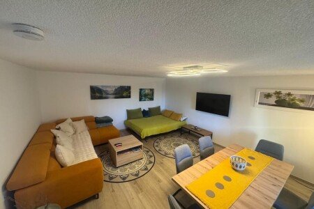 Wohnung 2 Schlafzimmer, mit Garten