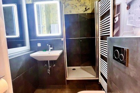 Wohnung 6 Schlafzimmer, mit WLAN
