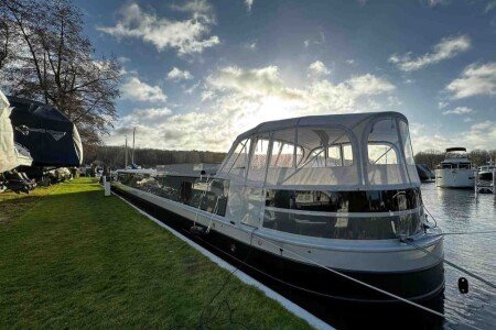Yacht design, 2 chambres, avec wifi