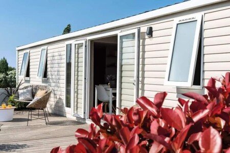 Mobil home 3 chambres, avec piscine