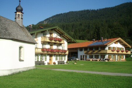 Wohnung 2 Schlafzimmer, mit Garten