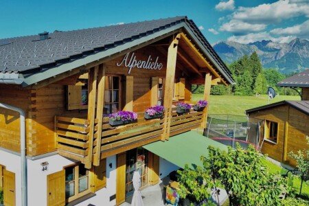 Wohnung 3 Schlafzimmer, mit Garten