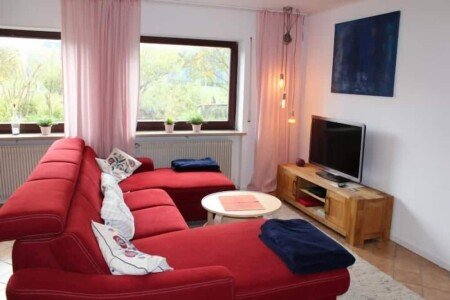 Wohnung 2 Schlafzimmer, mit Garten