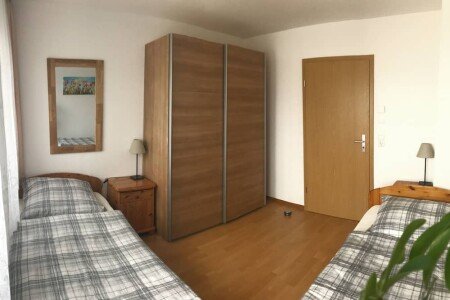 Wohnung 3 Schlafzimmer, mit Garten