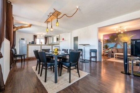 House 3 bedrooms, with garden