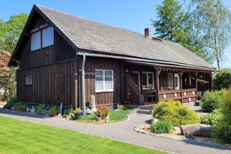 Wohnung 3 Schlafzimmer, mit Garten