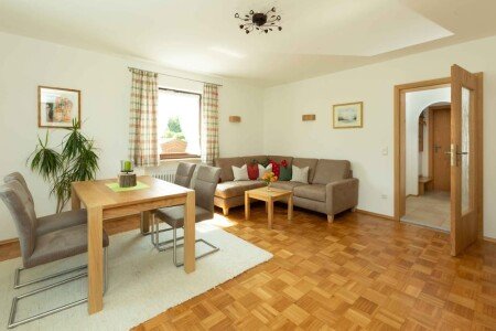 Wohnung 2 Schlafzimmer, mit Garten
