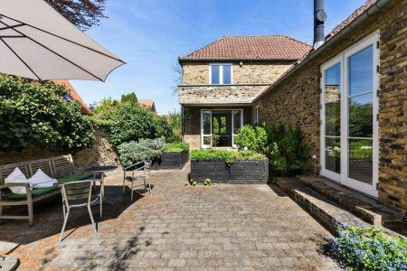 Casa 3 camere, con giardino