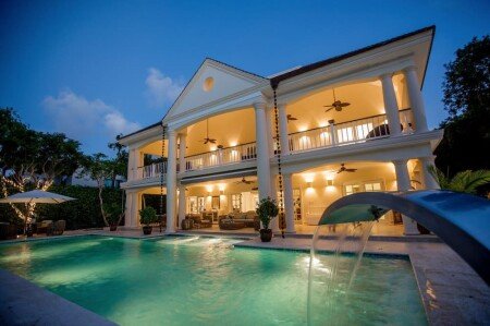 Villa 5 bedrooms, with pool