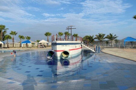 House 3 bedrooms, with pool