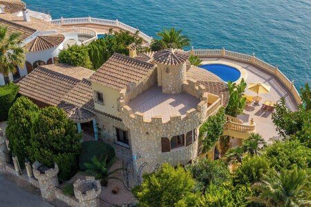 Castillo 4 habitaciones, con jacuzzi