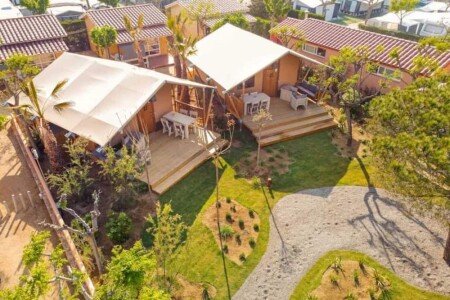 Camping / Mobil Home 2 chambres, avec piscine