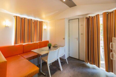 Mobil home 2 chambres, avec piscine