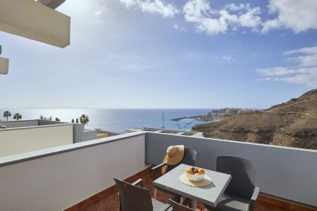 Appart'Hotel 2 chambres, avec piscine