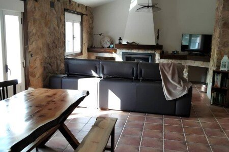 Casa 3 habitaciones, con chimenea