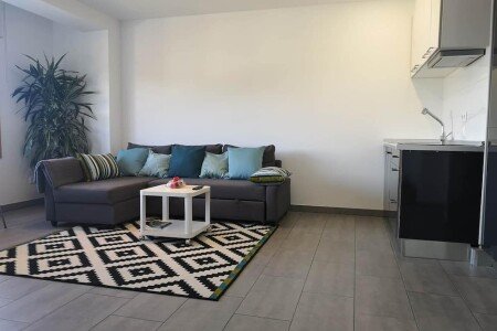 Apartamento 1 habitación, con jardín