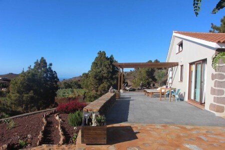 Casa 2 habitaciones, con jardín