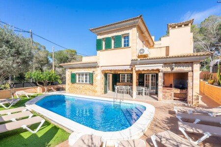 Villa 6 Schlafzimmer, mit Pool