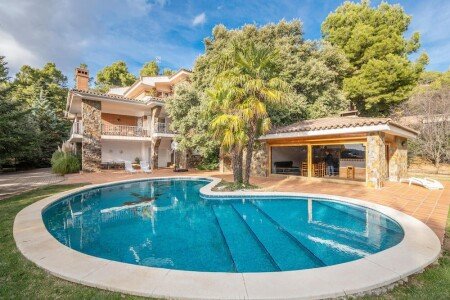 Casa 6 habitaciones, con piscina