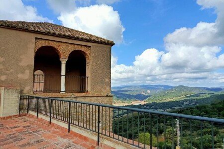 Castillo 3 habitaciones, con jardín