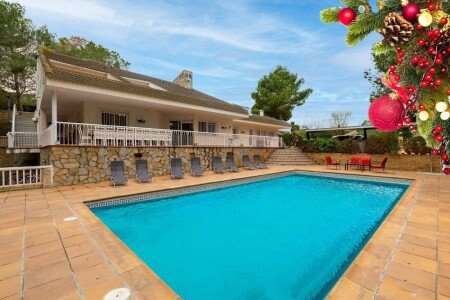 Villa 9 habitaciones, con piscina
