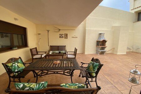 Casa 5 habitaciones, con jardín