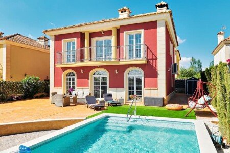 Casa 4 habitaciones, con piscina