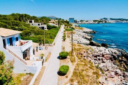 Villa 5 habitaciones, con jardín