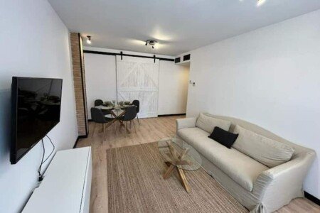 Apartamento 2 habitaciones, con jardín