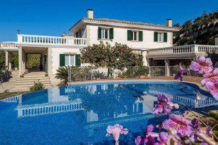 Villa 7 habitaciones, con piscina