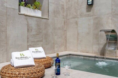 Villa 5 habitaciones, con piscina