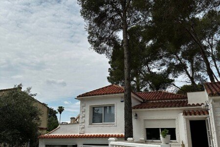 Villa 3 habitaciones, con piscina