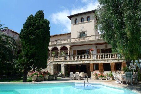 Villa 6 Schlafzimmer, mit Pool