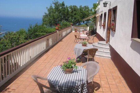 Apartamento 2 habitaciones, con jardín