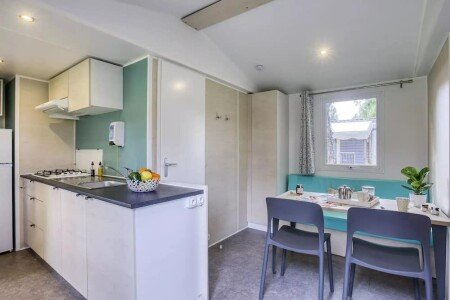 Mobil home bien-être, 2 chambres, avec piscine