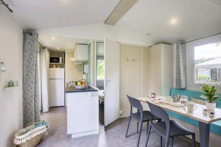 Mobil home bien-être, 2 chambres, avec piscine