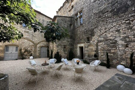 Château bien-être, 2 chambres, avec piscine